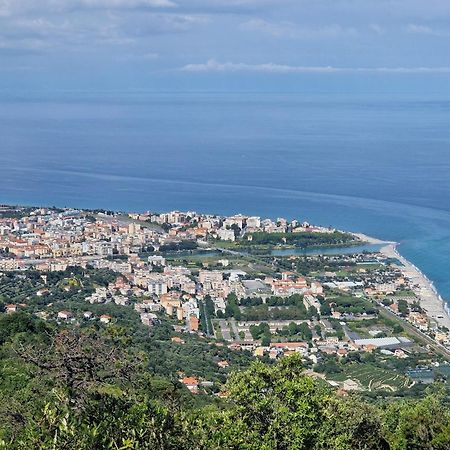 Casa Di Andreea E Bogdan Διαμέρισμα Αλμπένγκα Εξωτερικό φωτογραφία